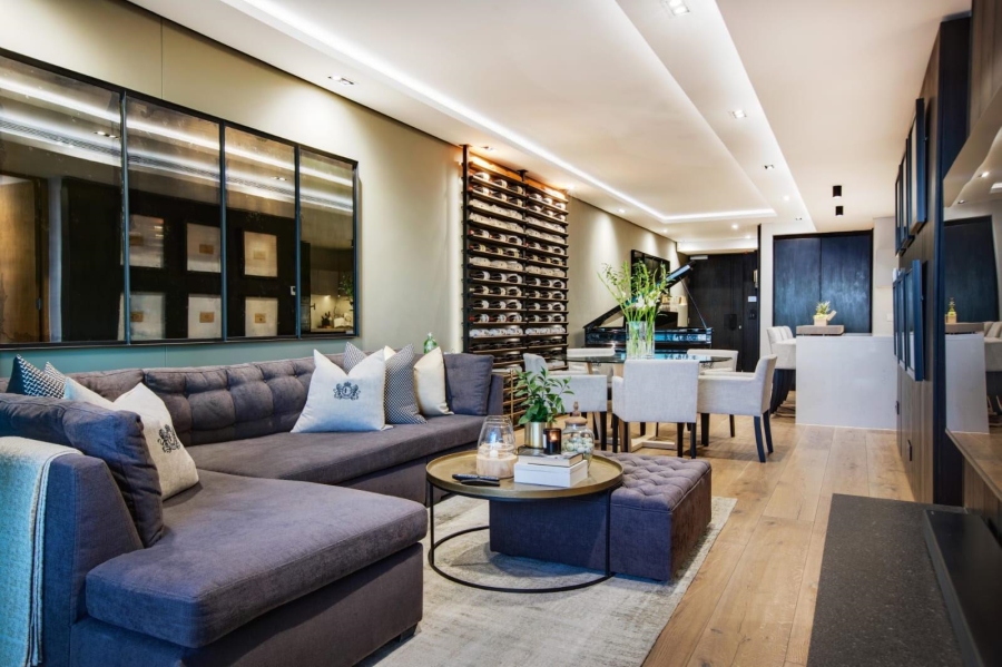 2 Bedroom Property for Sale in Sea Point Western Cape